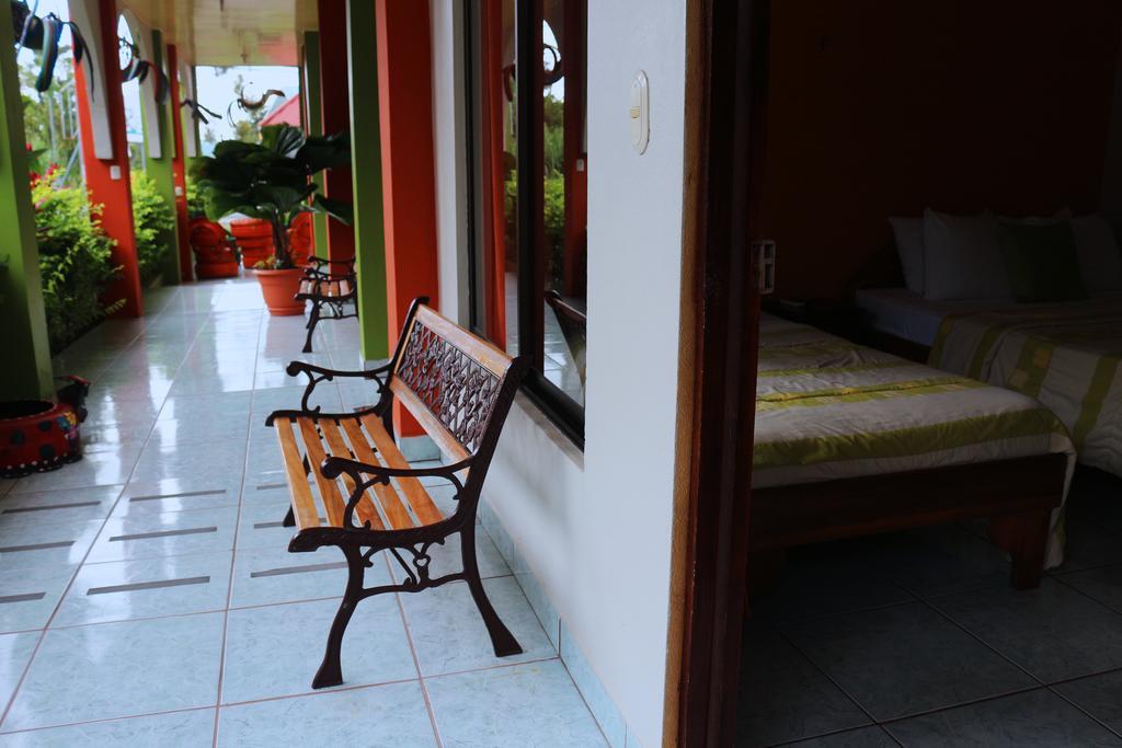 Hotel Las Flores Fortuna La Fortuna Eksteriør billede
